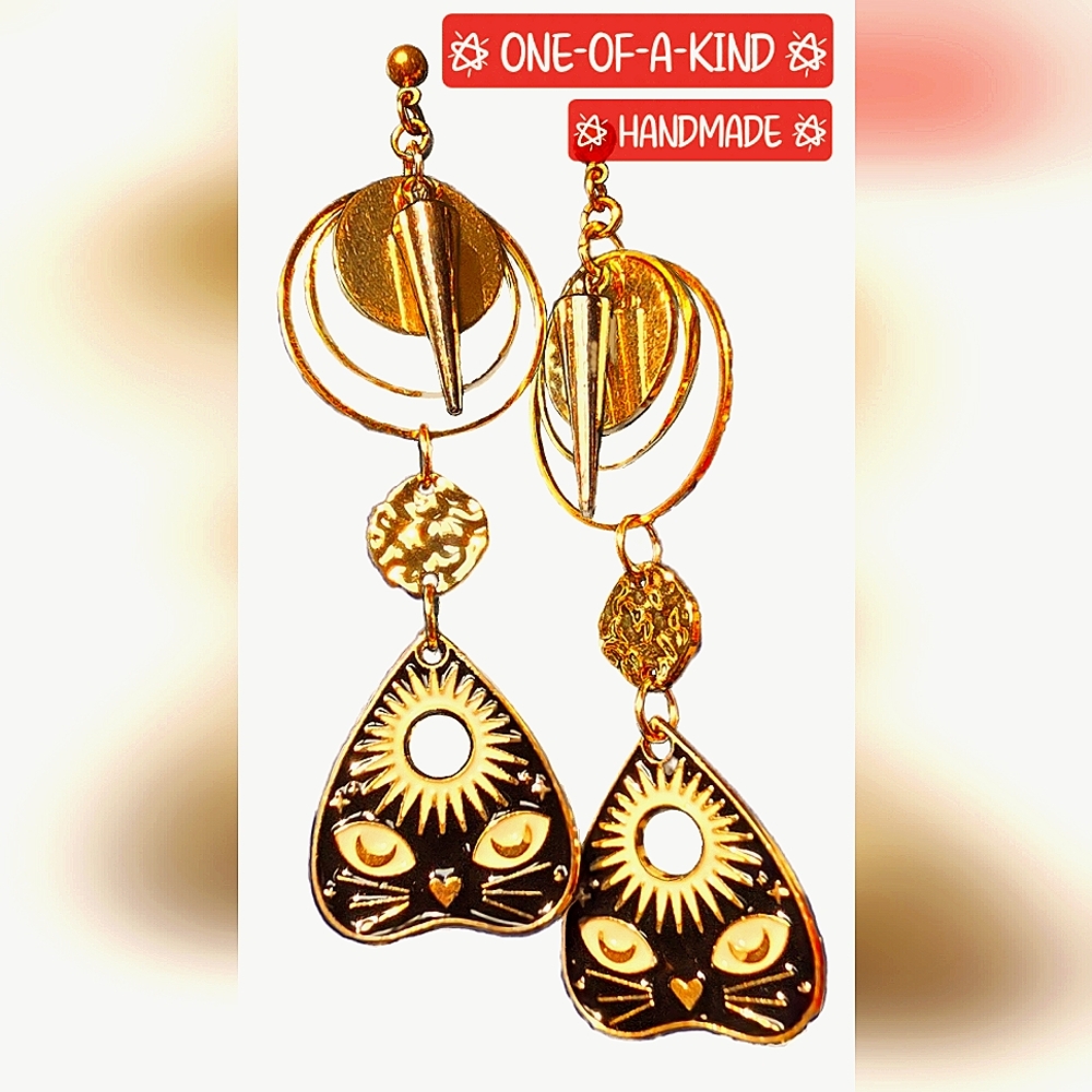 🔵 HAND-MADE Hanging Geometric Ouija Board Planchette Earrings [Kitty Face]